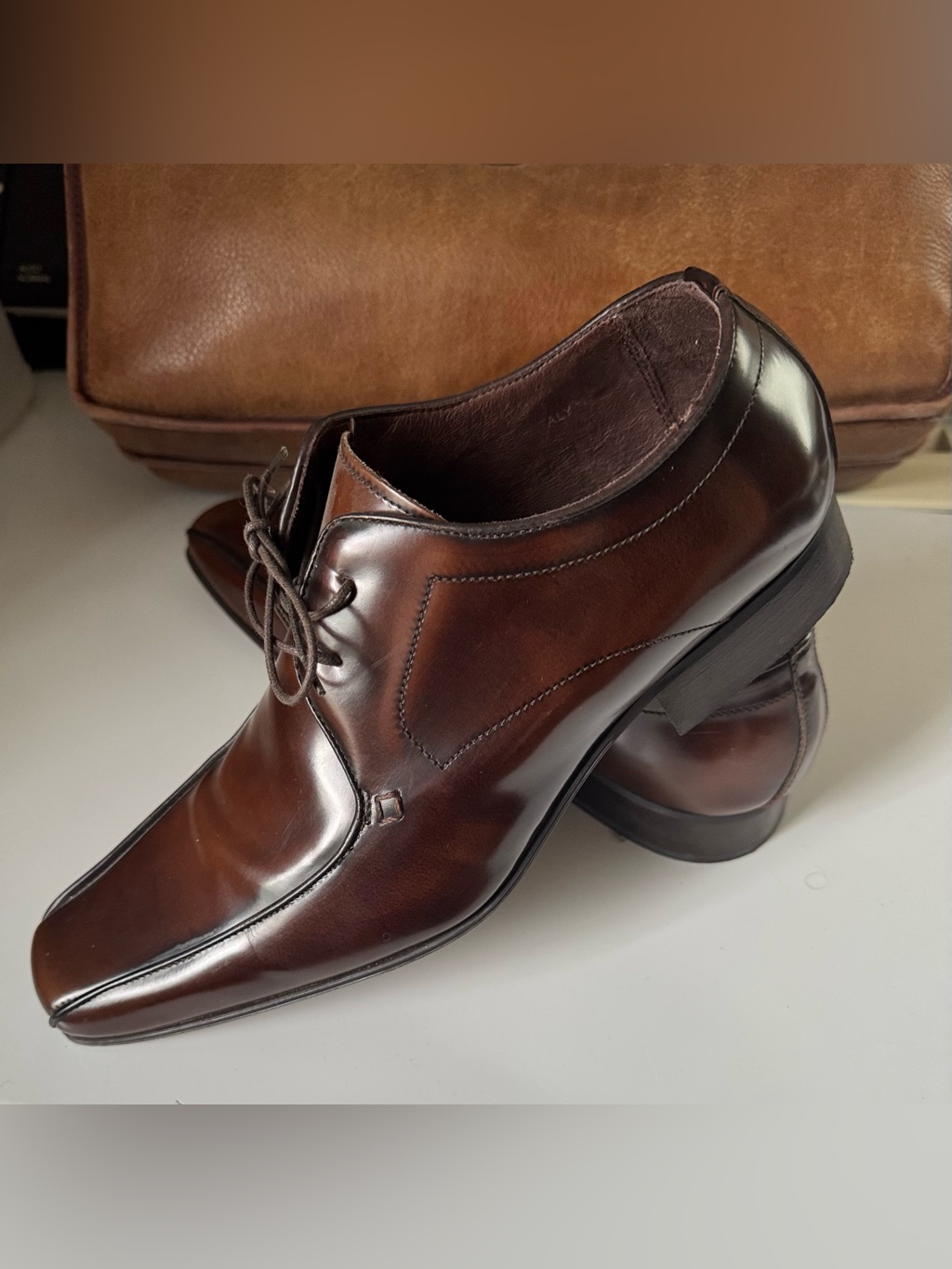 Elegant Brown Leather Derby Shoes For Men